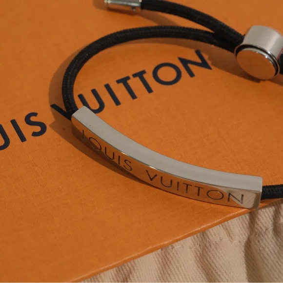 Louis Vuitton Black and Silver Men's Bracelet - Picture 3 of 7